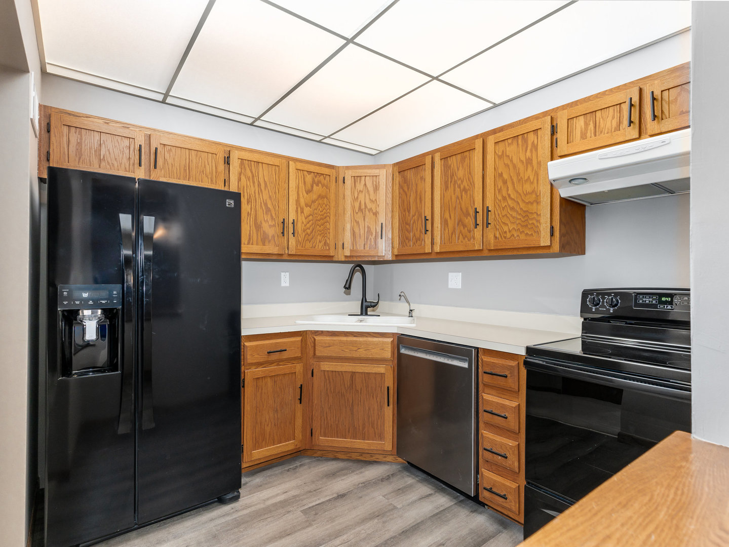 1503 Woodbridge Road, Unit 3F Joliet, IL 60436 - Photo 9 of 27 Gallery Image 9