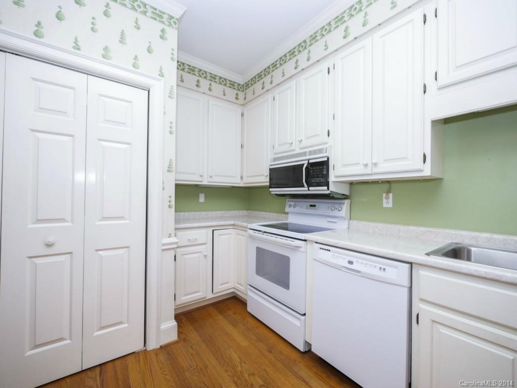 2833 Sharon View Road, Unit NONE Charlotte, NC 28210 - Photo 8 of 16 Gallery Image 8