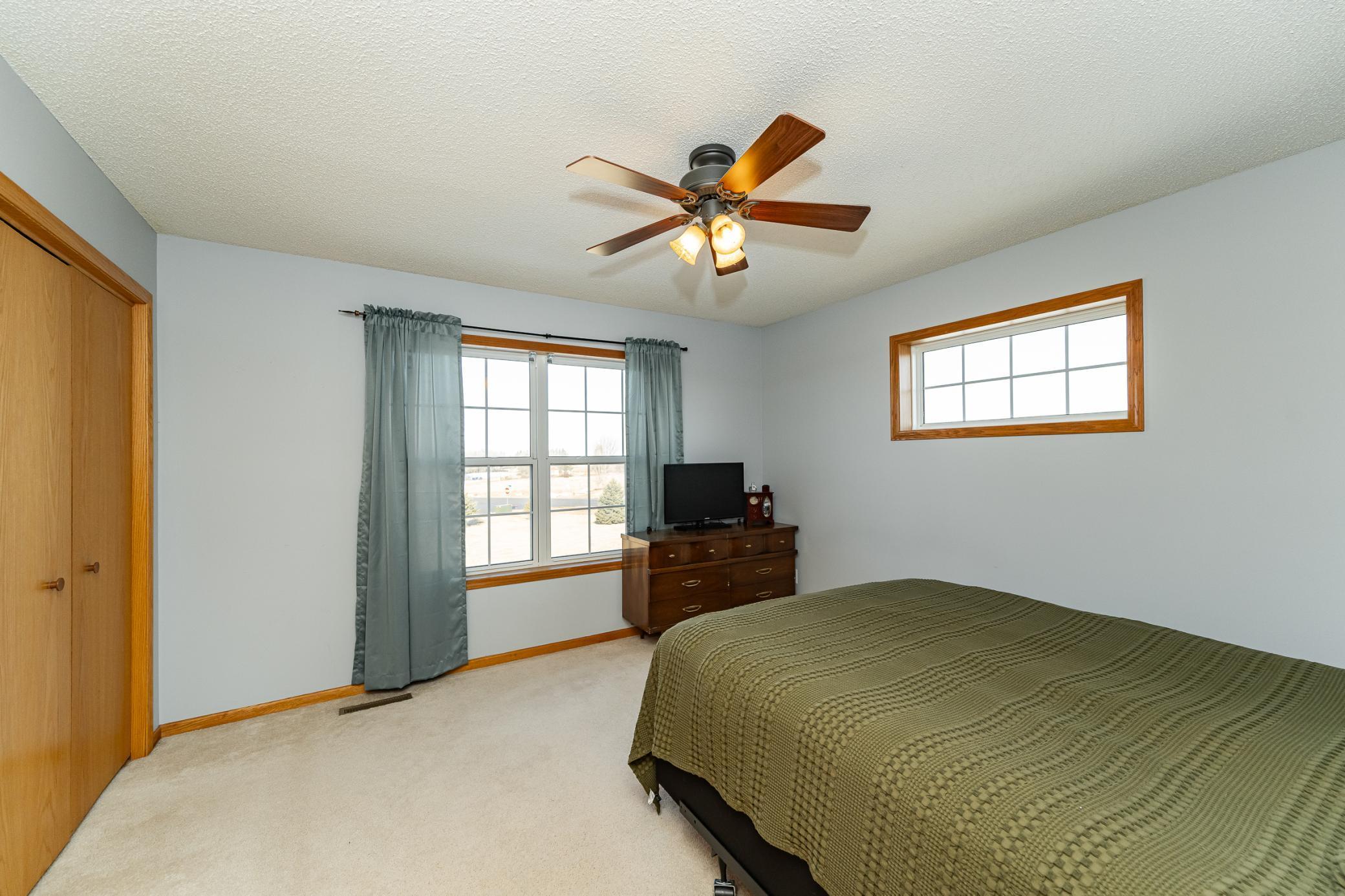 619 Pointe Court Southwest Rochester, MN 55902 - Photo 12 of 24
