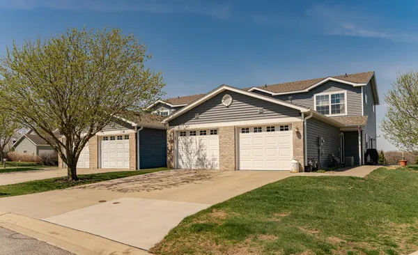$229,900 | 619 Pointe Court Southwest, Rochester, MN 55902
