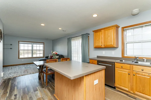 $229,900 | 619 Pointe Court Southwest, Rochester, MN 55902