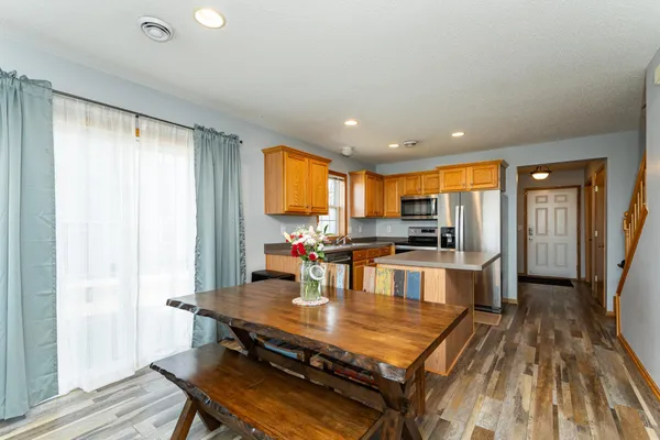 $229,900 | 619 Pointe Court Southwest, Rochester, MN 55902