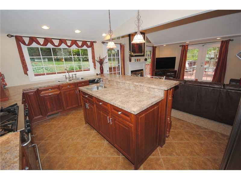 4541 Norwin Road Whitehall, PA 15236 - Photo 8 of 25 Kitchen.