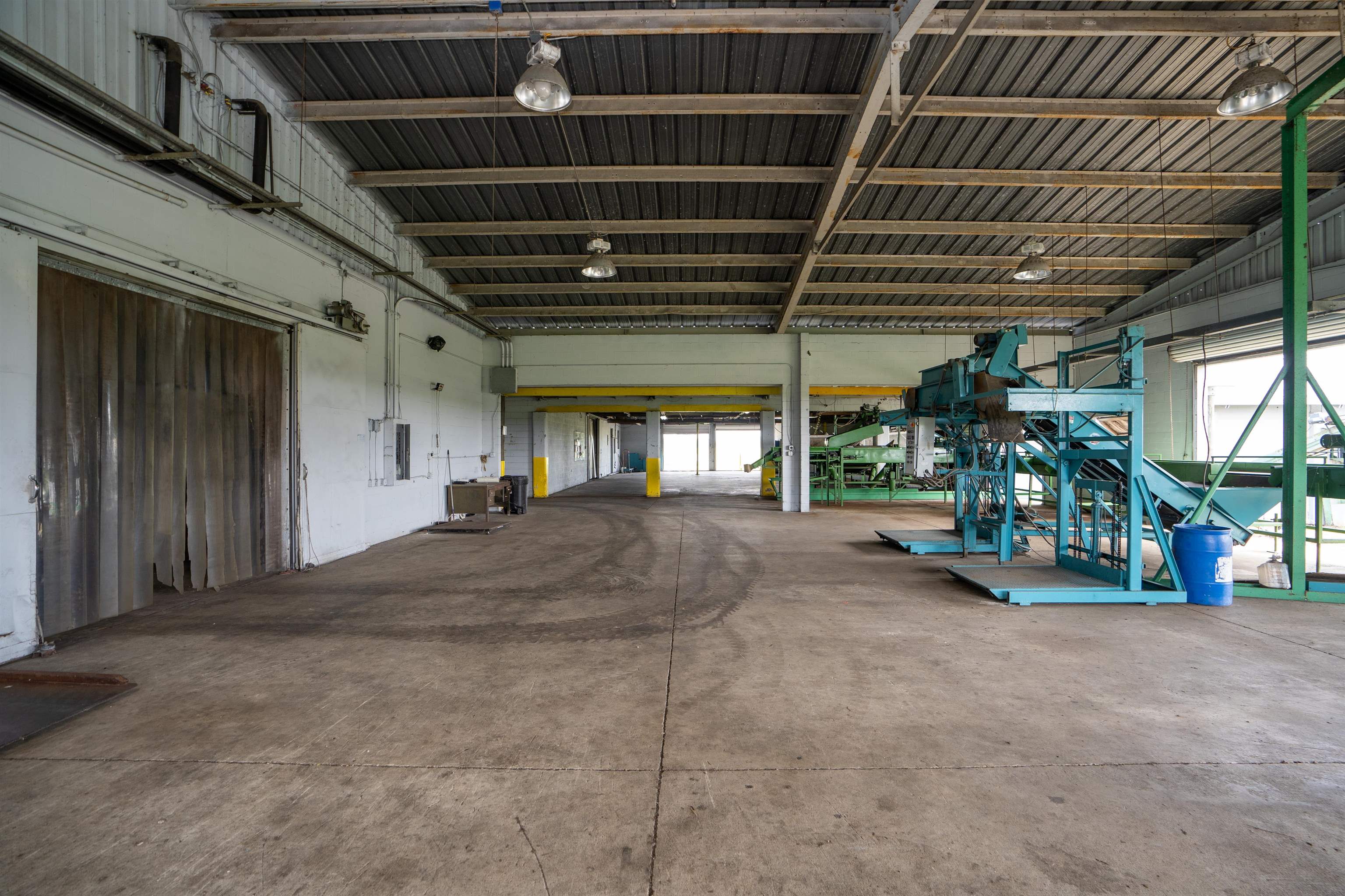 1105 County Road 13A Elkton, FL 32033 - Photo 32 of 57 a view of a garage