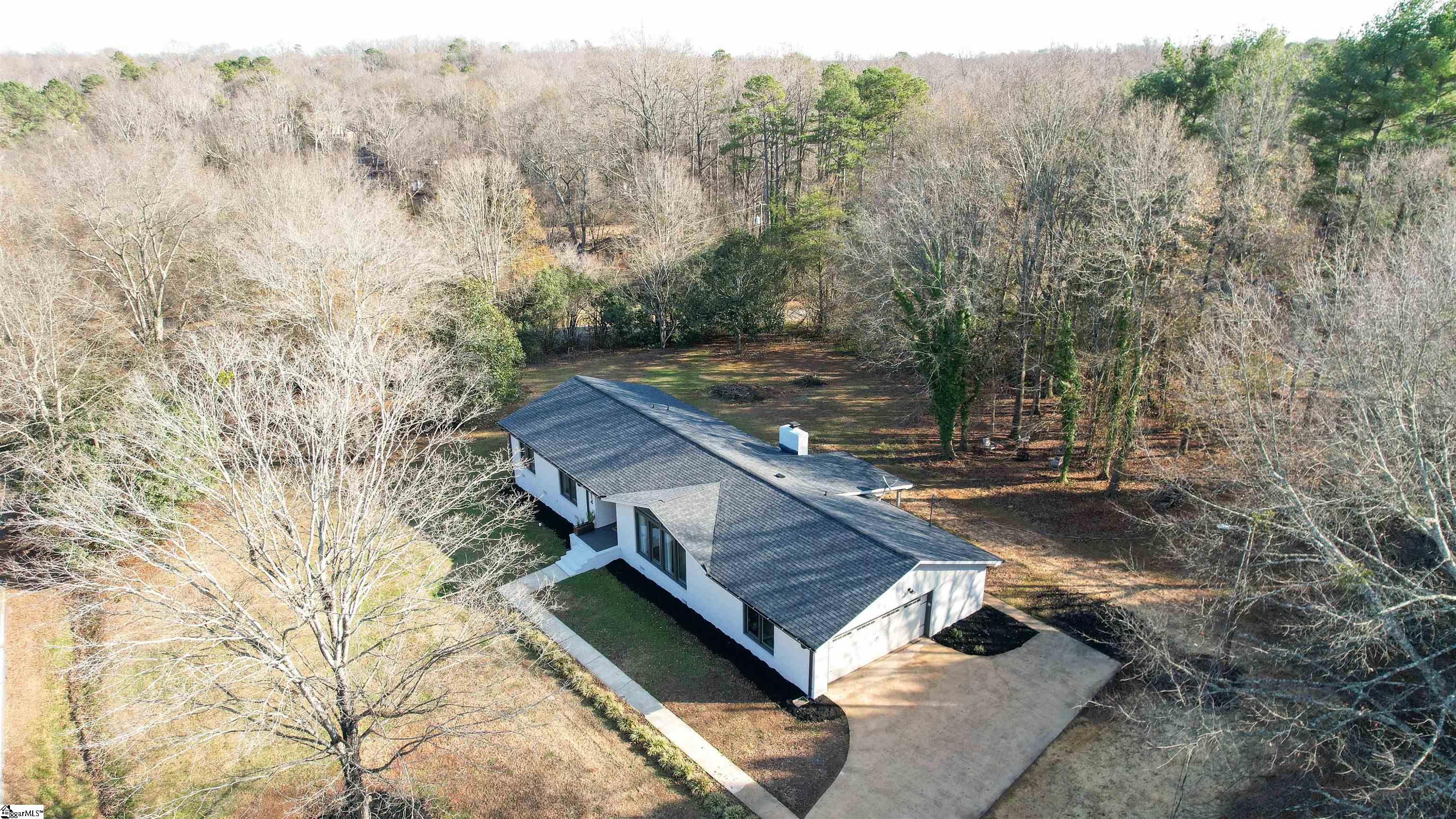 814 Phillips Road Greer, SC 29650 - Photo 4 of 36 Gallery Image 4