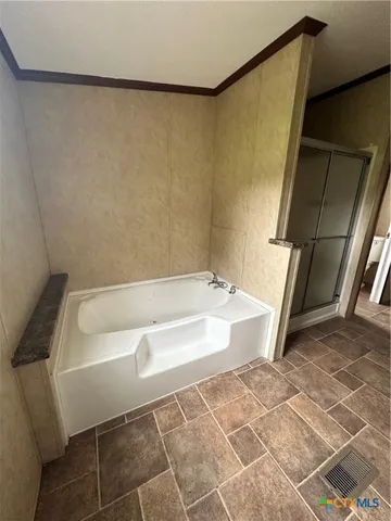 $159,000 | 410 Henrietta Street, Yoakum, TX 77995