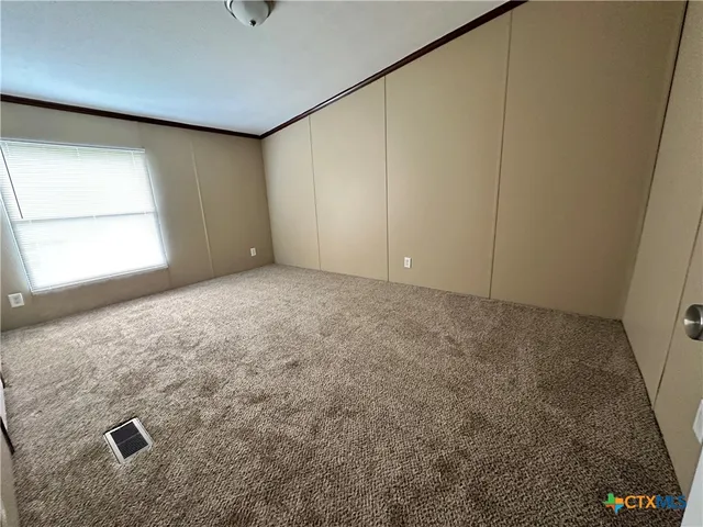 $159,000 | 410 Henrietta Street, Yoakum, TX 77995