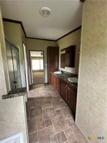 $159,000 | 410 Henrietta Street, Yoakum, TX 77995