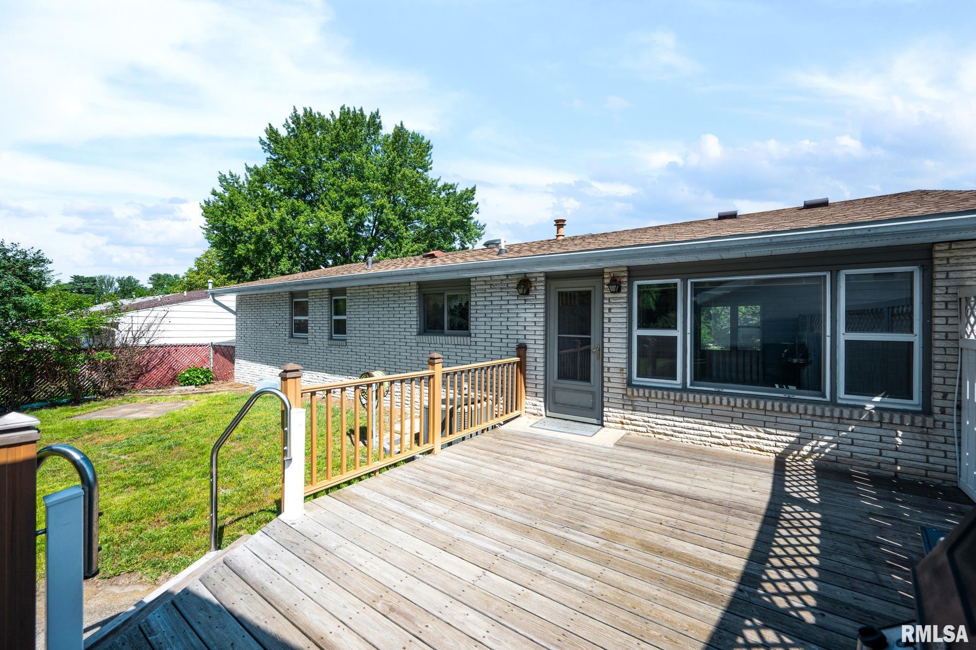 2008 Lighter Street Pekin, IL 61554 - Photo 24 of 27