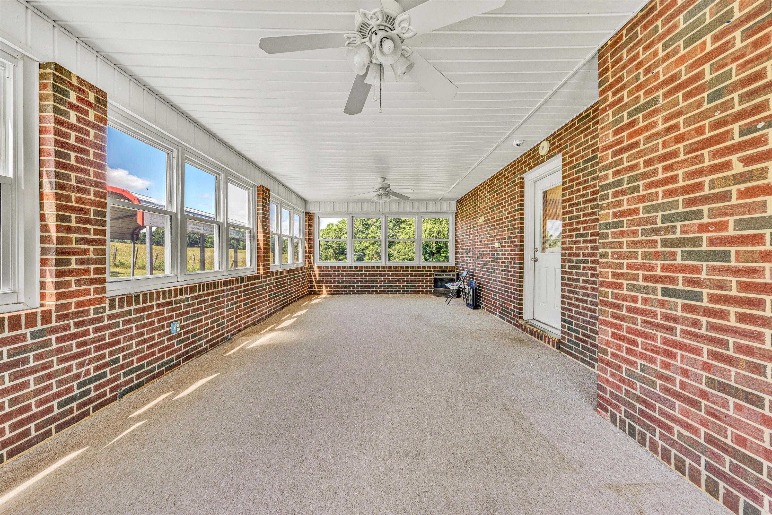 20083 Snow Creek Road Penhook, VA 24137 - Photo 10 of 31 11-DSC00025