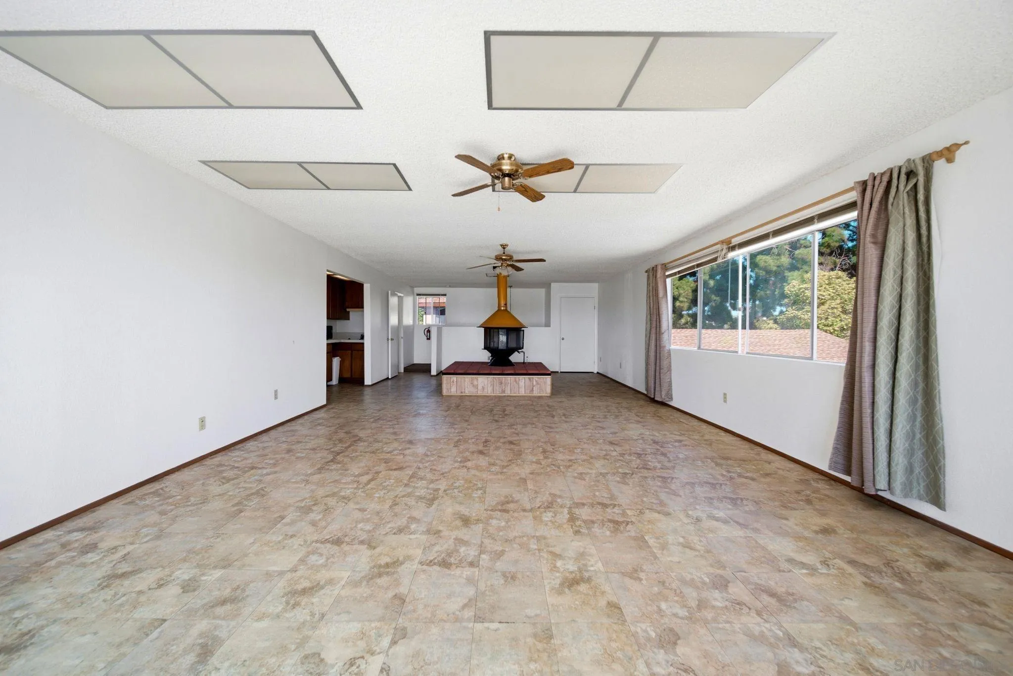932 Regal Road Encinitas, CA 92024 - Photo 16 of 44