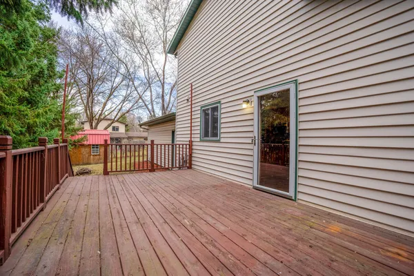 $285,000 | 600 33rd Street Northwest, Willmar, MN 56201