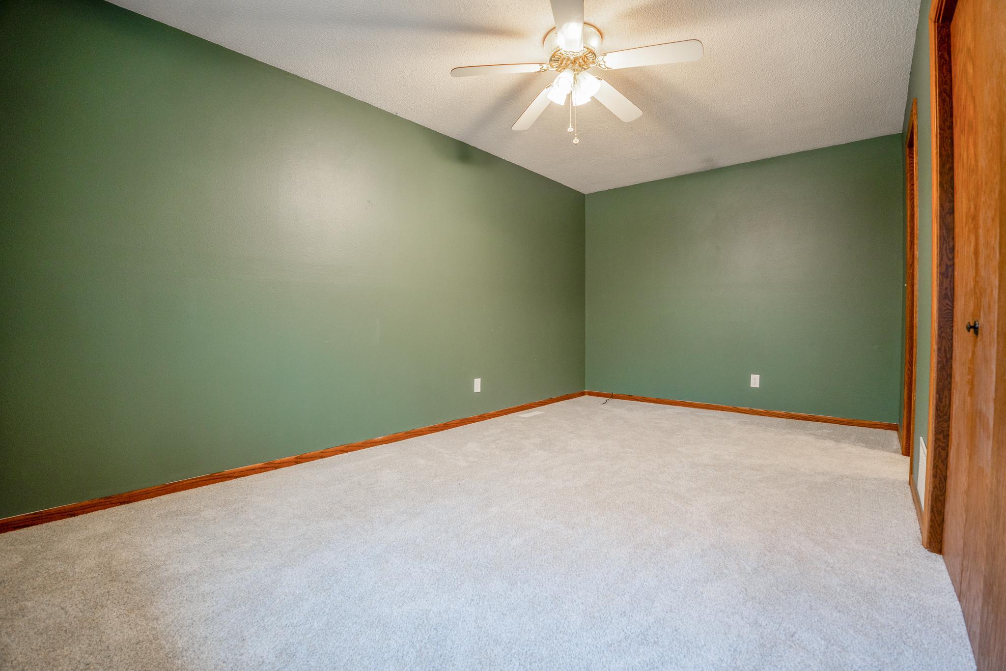 600 33rd Street Northwest Willmar, MN 56201 - Photo 17 of 33