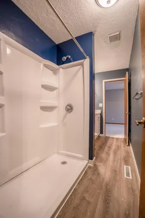 $285,000 | 600 33rd Street Northwest, Willmar, MN 56201