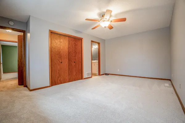 $285,000 | 600 33rd Street Northwest, Willmar, MN 56201