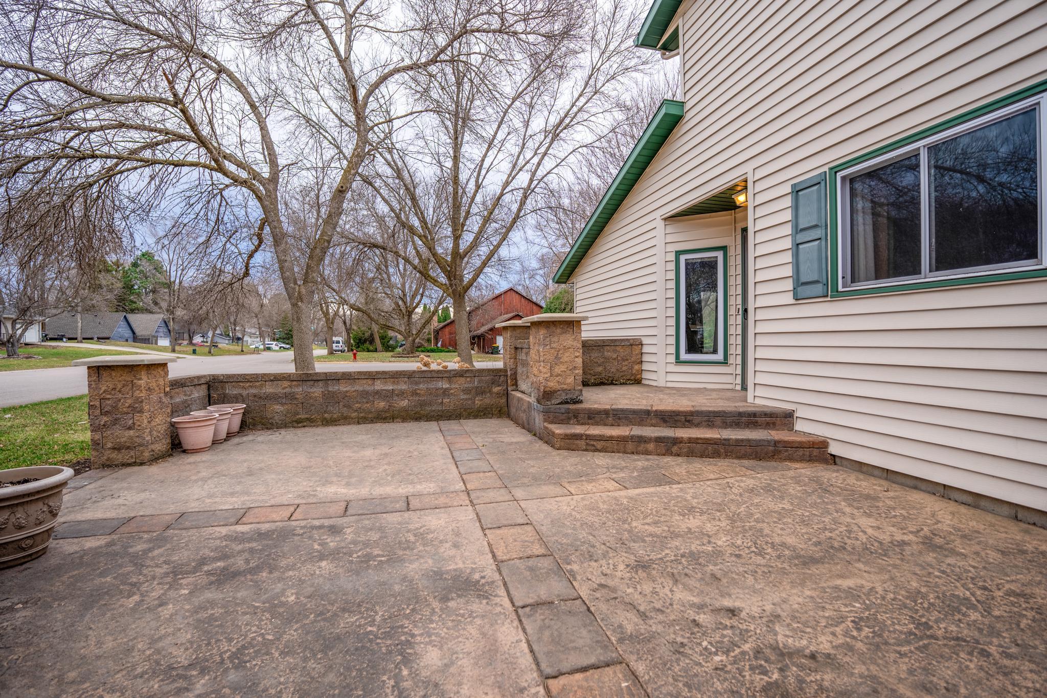 600 33rd Street Northwest Willmar, MN 56201 - Photo 3 of 33
