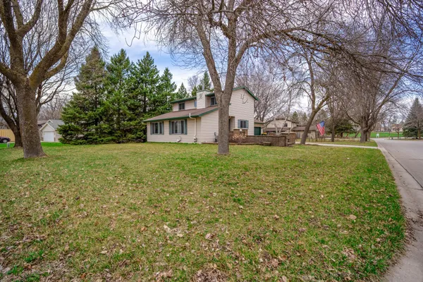$285,000 | 600 33rd Street Northwest, Willmar, MN 56201