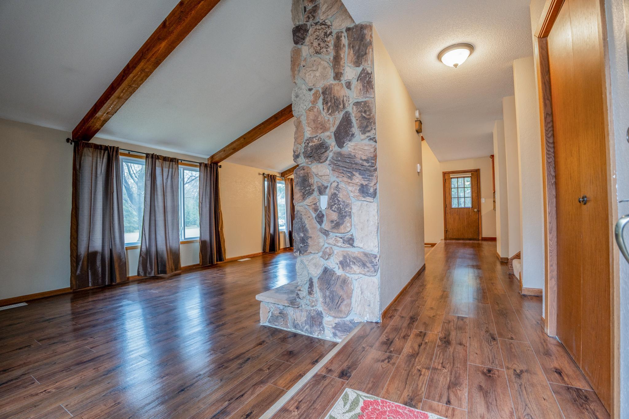 600 33rd Street Northwest Willmar, MN 56201 - Photo 4 of 33