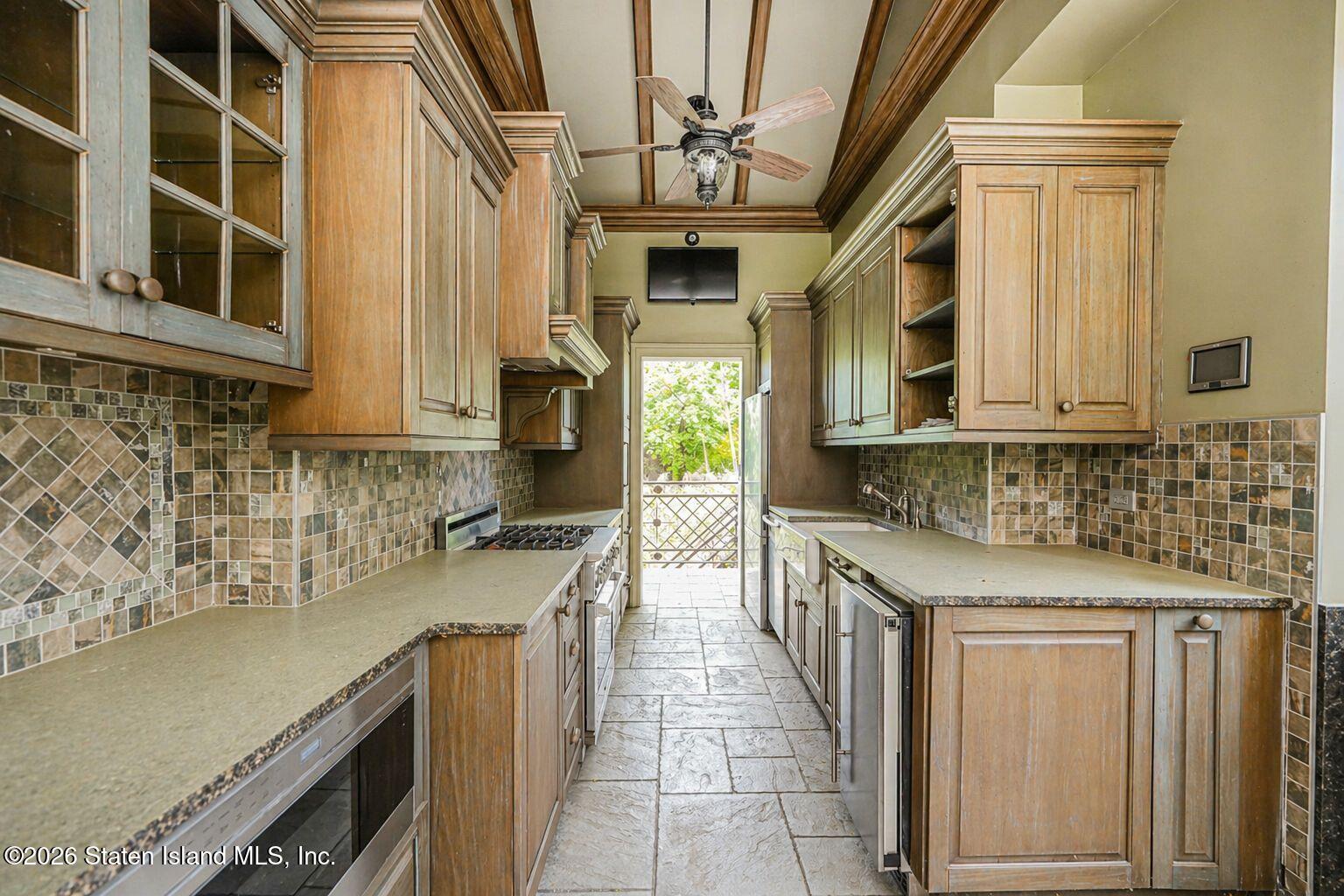 125 Benedict Road Staten Island, NY 10304 - Photo 72 of 96 125 Outdoor Kit 2