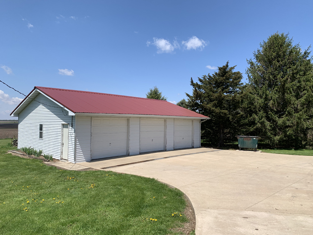 3355 East 7th Road LaSalle, IL 61301 - Photo 41 of 42