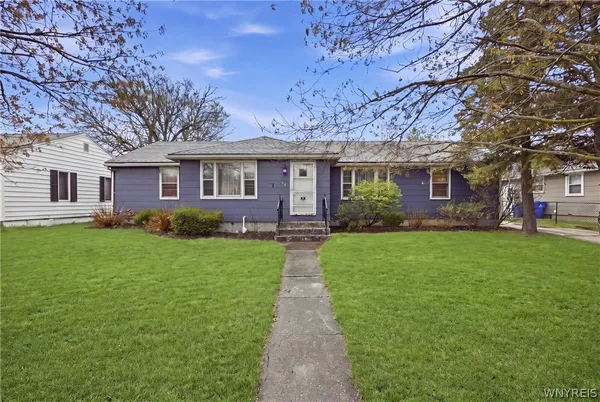 $189,900 | 98 Frontier Drive, Hamburg, NY 14219