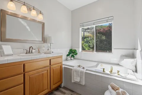 $1,338,888 | 4851 Sweetgrass Lane, Bonsall, CA 92003