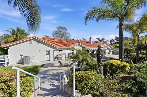 $1,338,888 | 4851 Sweetgrass Lane, Bonsall, CA 92003