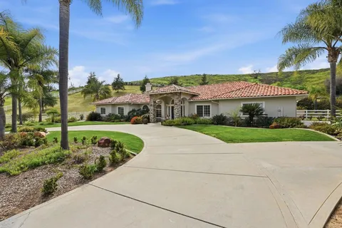 $1,338,888 | 4851 Sweetgrass Lane, Bonsall, CA 92003