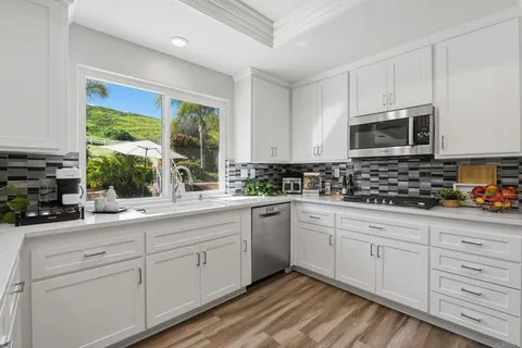 $1,338,888 | 4851 Sweetgrass Lane, Bonsall, CA 92003