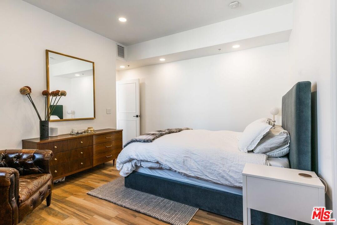 460 South Spring Street, Unit 1105 Los Angeles, CA 90013 - Photo 24 of 44 Gallery Image 24
