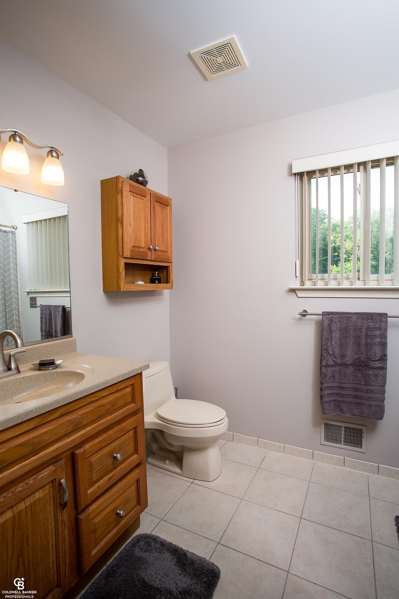 9168 Division Road Columbus, MI 48063 - Photo 36 of 55 FULL BATH