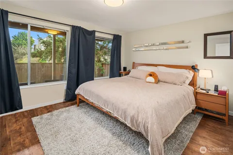 $1,550,000 | 3021 21st Avenue West, Seattle, WA 98199