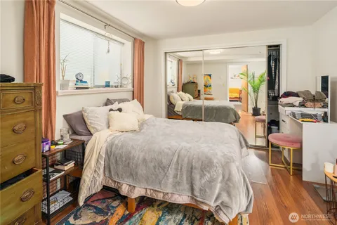 $1,550,000 | 3021 21st Avenue West, Seattle, WA 98199