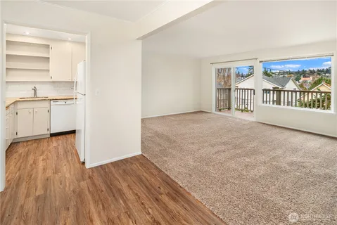 $1,550,000 | 3021 21st Avenue West, Seattle, WA 98199