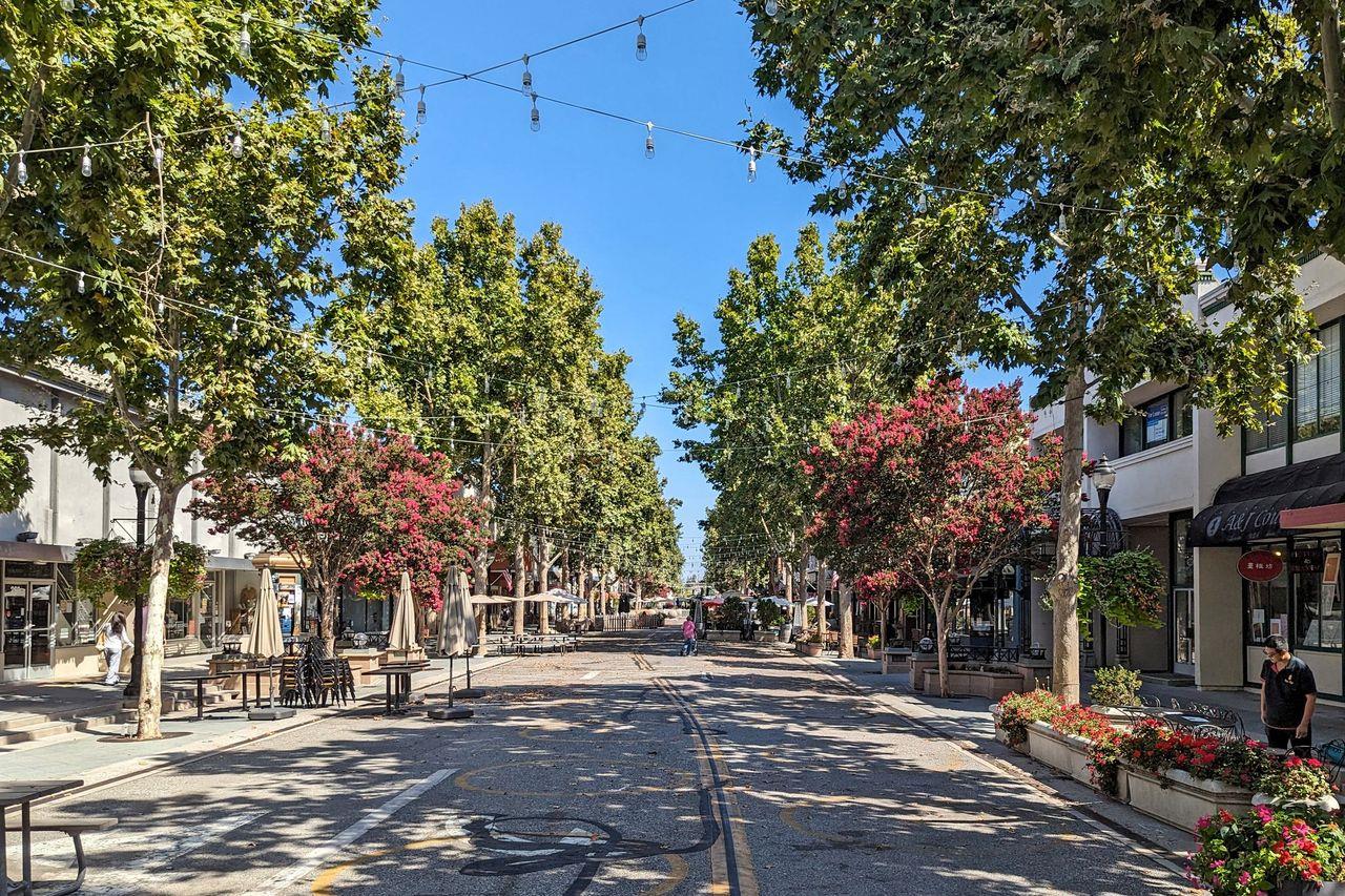 89 Centre Street Mountain View, CA 94041 - Photo 23 of 31