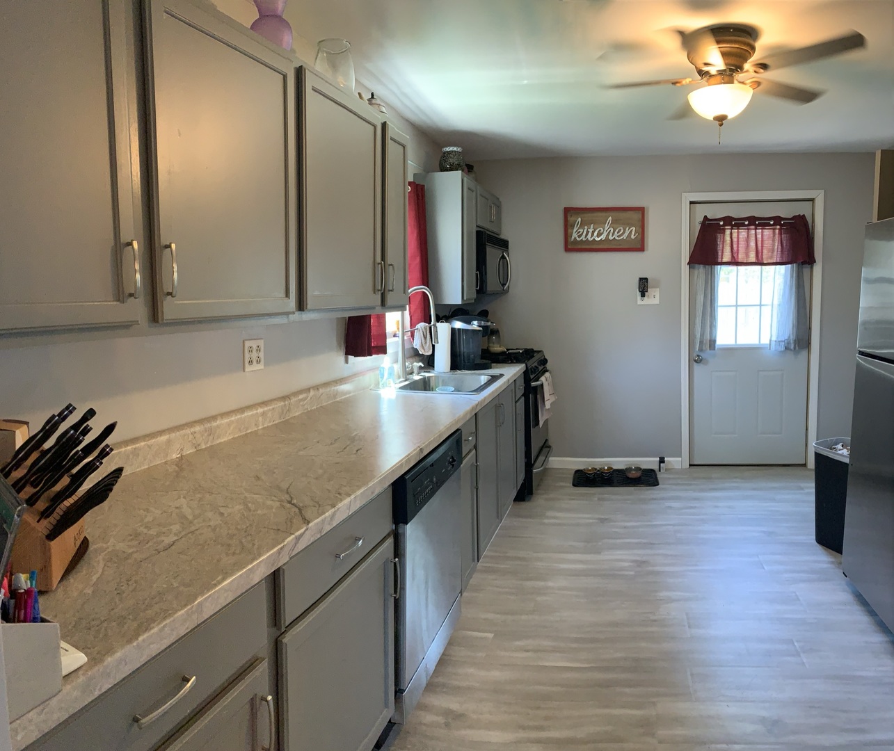 310 Lockport Street Lemont, IL 60439 - Photo 6 of 18