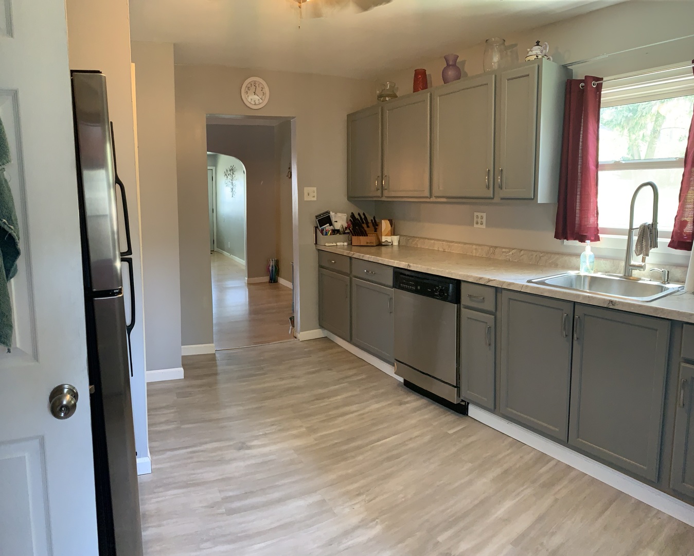 310 Lockport Street Lemont, IL 60439 - Photo 7 of 18