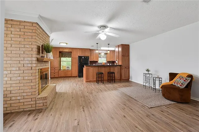 $2,500 | 1031 Rose Circle, College Station, TX 77840