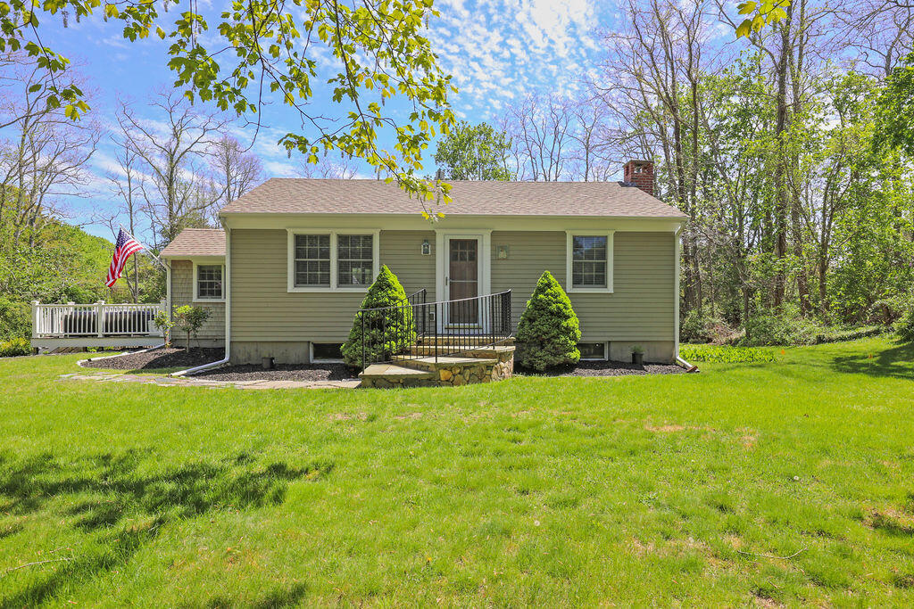 33 Beach Road Orleans, MA 02653 - Photo 1 of 26 IMG_0685 (1)