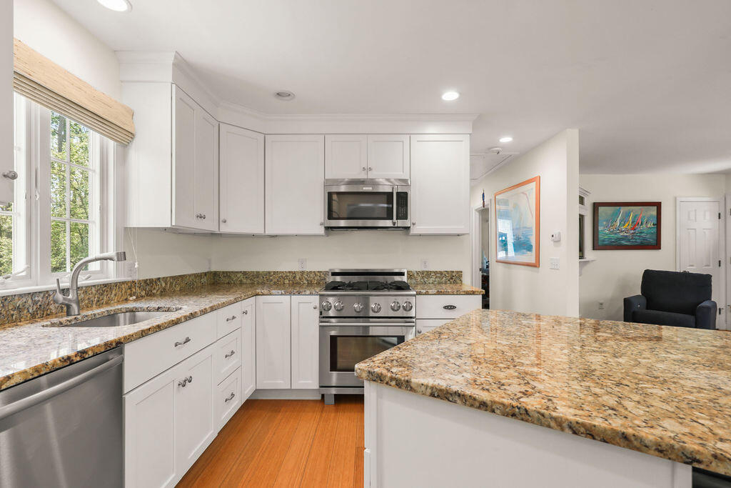 33 Beach Road Orleans, MA 02653 - Photo 13 of 26 IMG_0613
