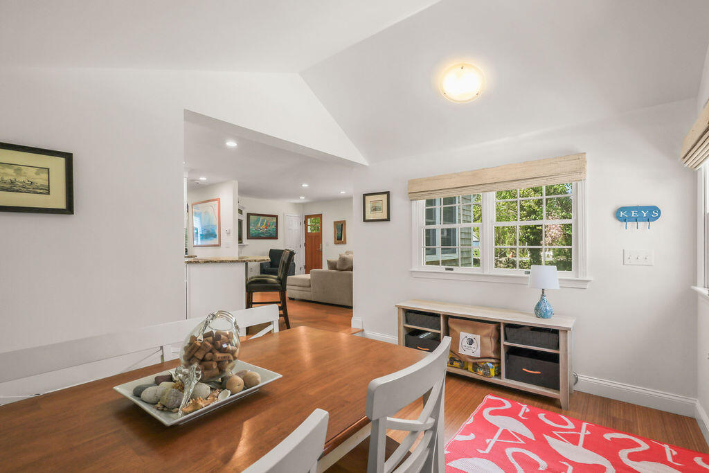33 Beach Road Orleans, MA 02653 - Photo 14 of 26 IMG_0625