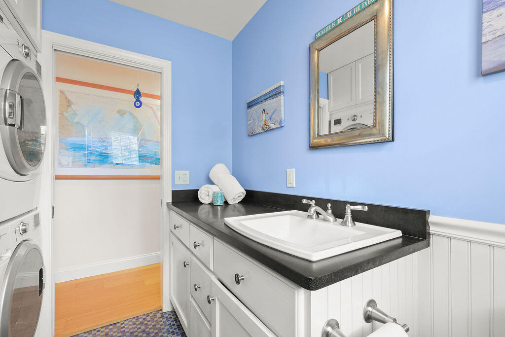 33 Beach Road Orleans, MA 02653 - Photo 20 of 26 IMG_0543