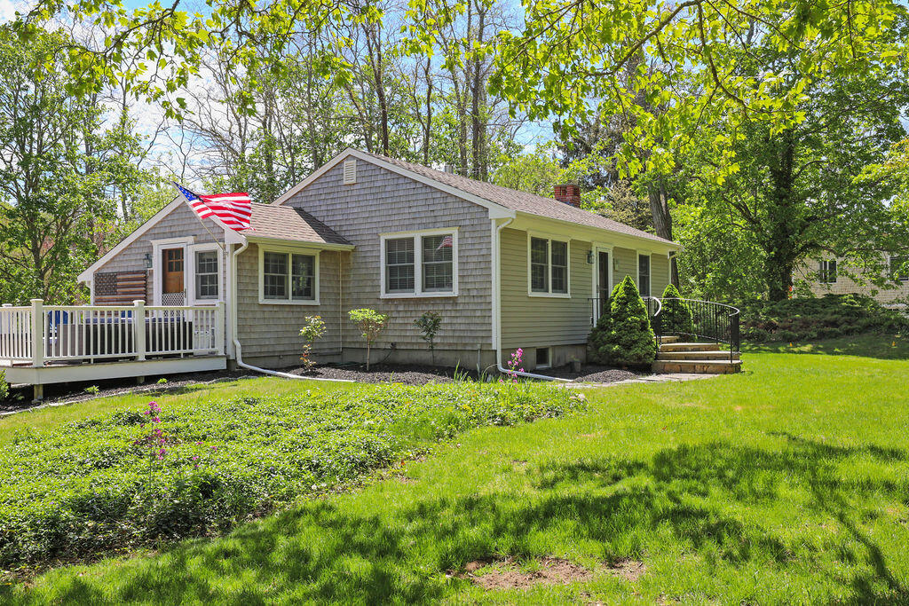 33 Beach Road Orleans, MA 02653 - Photo 4 of 26 IMG_0675 (2)