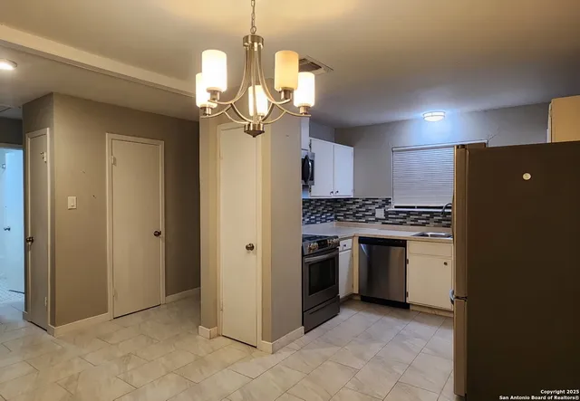 $1,650 | 3401 Cliffside Drive, Schertz, TX 78108