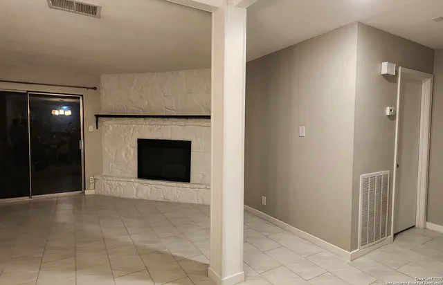 $1,650 | 3401 Cliffside Drive, Schertz, TX 78108