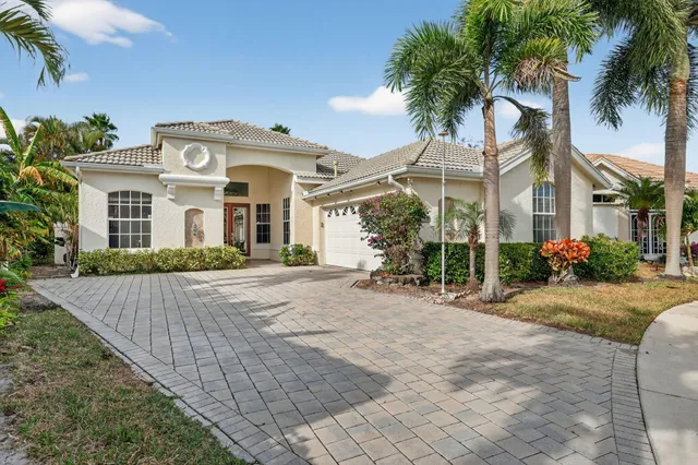 $419,990 | 590 Southwest St Johns Bay, Port St. Lucie, FL 34986