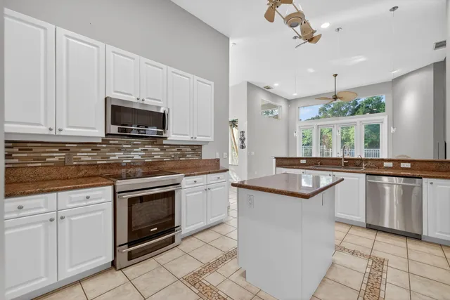 $419,990 | 590 Southwest St Johns Bay, Port St. Lucie, FL 34986