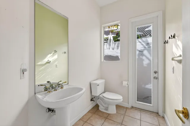 $419,990 | 590 Southwest St Johns Bay, Port St. Lucie, FL 34986