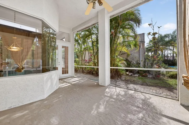 $419,990 | 590 Southwest St Johns Bay, Port St. Lucie, FL 34986