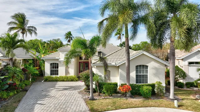 $419,990 | 590 Southwest St Johns Bay, Port St. Lucie, FL 34986